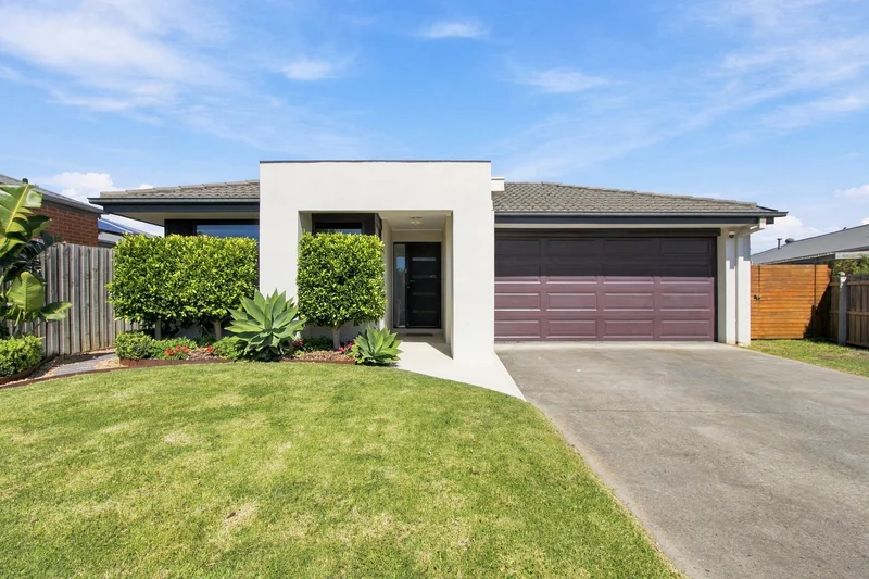 17 Rostrevor Close, Traralgon VIC 3844