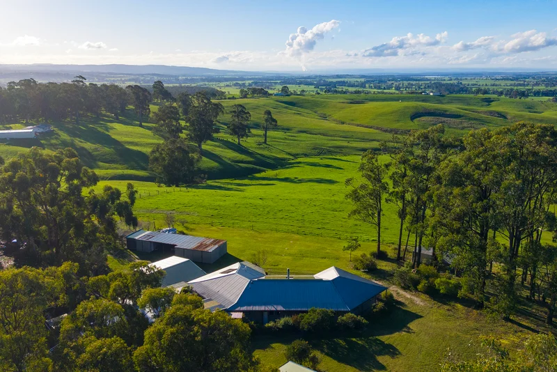 335 Whitelaws Track, Yinnar South VIC 3869