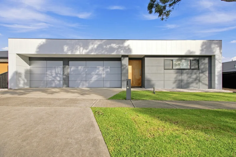5 Blanck Grove, Traralgon VIC 3844
