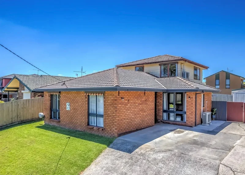 60 Manning Drive, Churchill VIC 3842