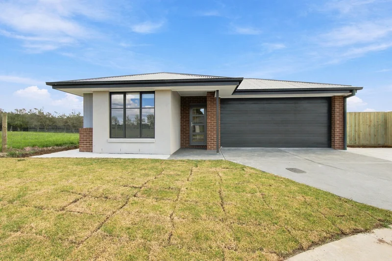 10 Chillingham Road, Traralgon VIC 3844