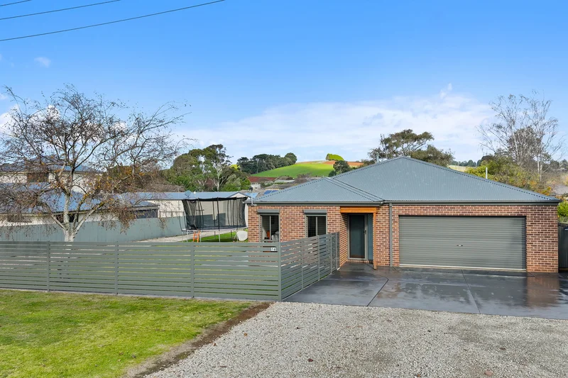 16 Railway Road, Thorpdale VIC 3835