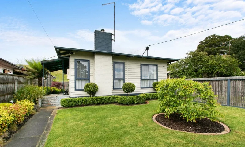 12 Livingstone Street, Morwell VIC 3840