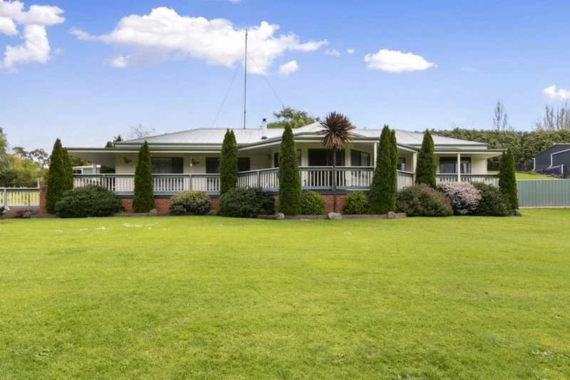 8 Haverbrack Crescent, Churchill VIC 3842