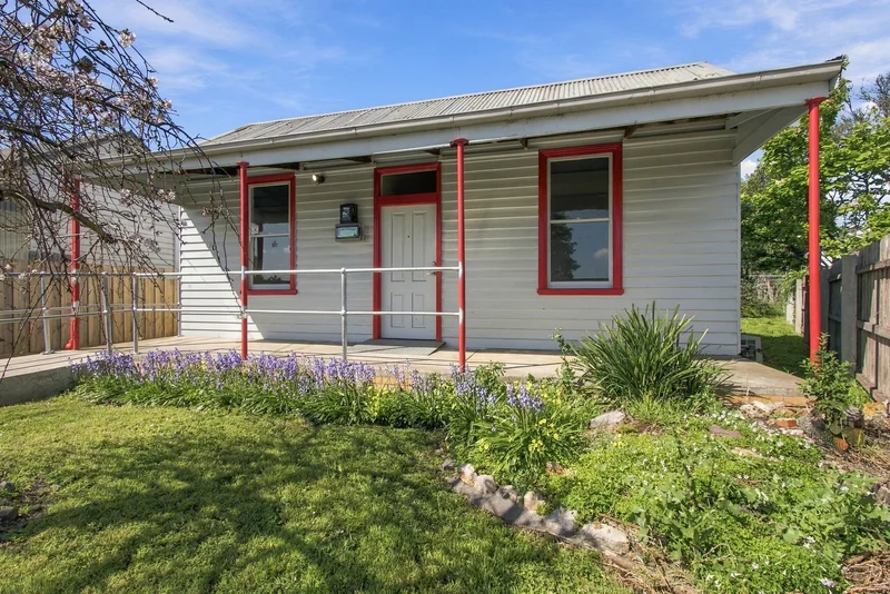 35 Queens Parade, Traralgon VIC 3844